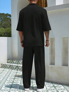 Camisa masculina de cor sólida com ajuste solto e calças de perna reta conjunto de duas peças