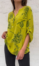 Carregar imagem no visualizador da galeria, Blusa casual floral
