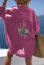Carregar imagem no visualizador da galeria, Camisa com ombros largos e olhos bordados
